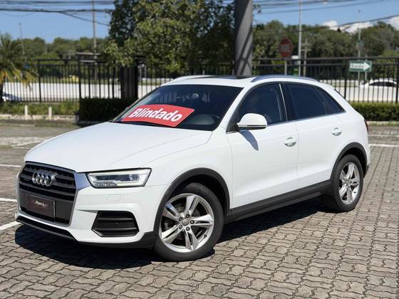 AUDI Q3 2.0 TFSI AMBIENTE QUATTRO 4P GASOLINA S TRONIC